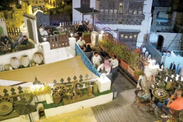 Arap mahallesi: Geleneksel atmosferi canlandıran Ramazan simgesi ve sosyal bir ritüel