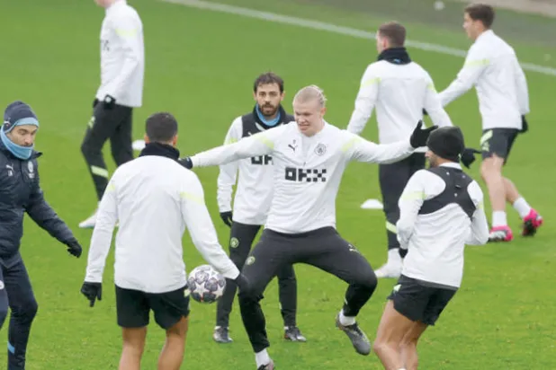 عجلة الدوريات الأوروبية الكبرى تعود للدوران بمباريات قمة ساخنة