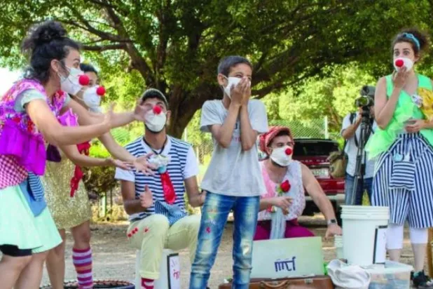‘Clown Me In’ Spreads Humanitarian Messages in Lebanon Through Comic Relief  