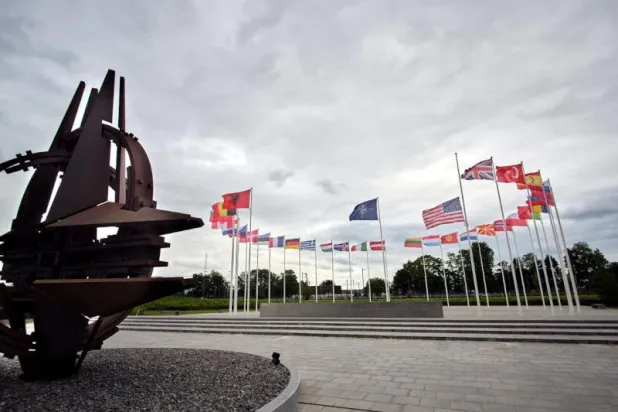 ستولتنبرغ يأمل في رفع علم فنلندا في الأيام المقبلة أمام مقر «الناتو»