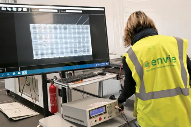 تدوير الألواح الشمسية سوق بمليارات الدولارات