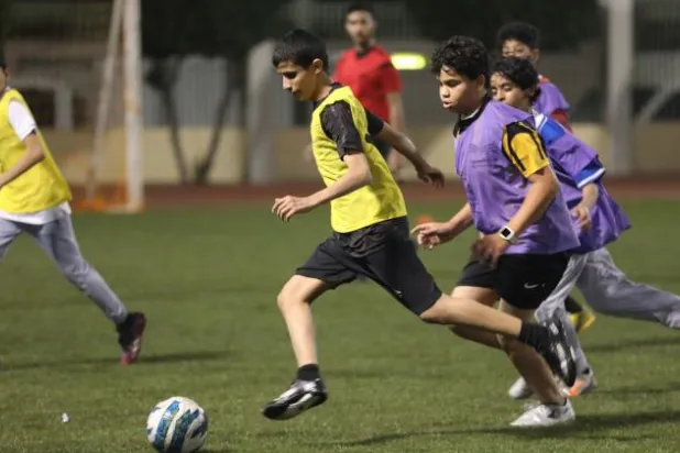 دوري المدارس... 30 % من المواهب تلقت عروضاً من «الأندية»