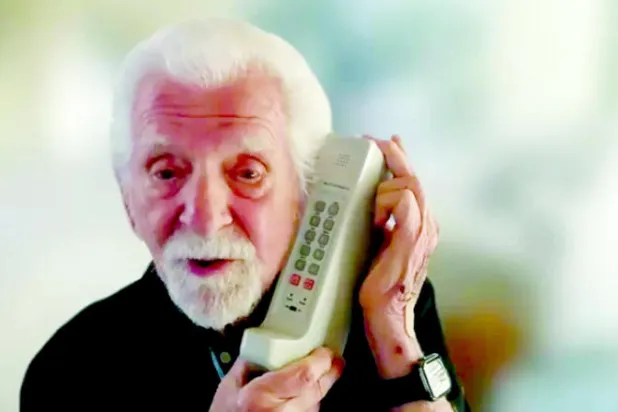50 عاماً مرّت على ولادة الهاتف المحمول