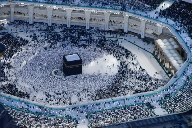 Makkah’s Grand Mosque Welcomes a Million Worshippers Daily 