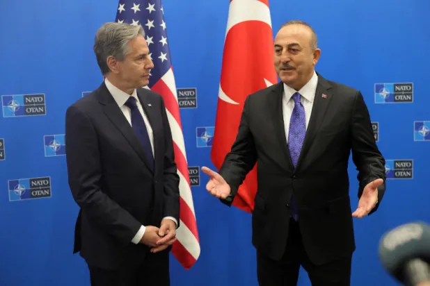 بلينكن يدعو تركيا والمجر للموافقة «من دون تأخير» على انضمام السويد للناتو