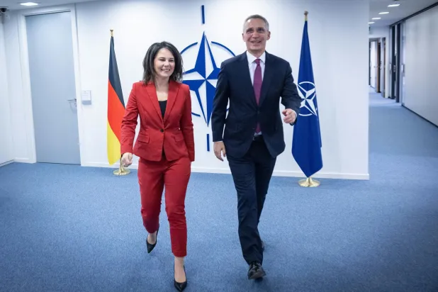 وزيرة الخارجية الألمانية تدعو لخفض الأخطار في العلاقة مع الصين