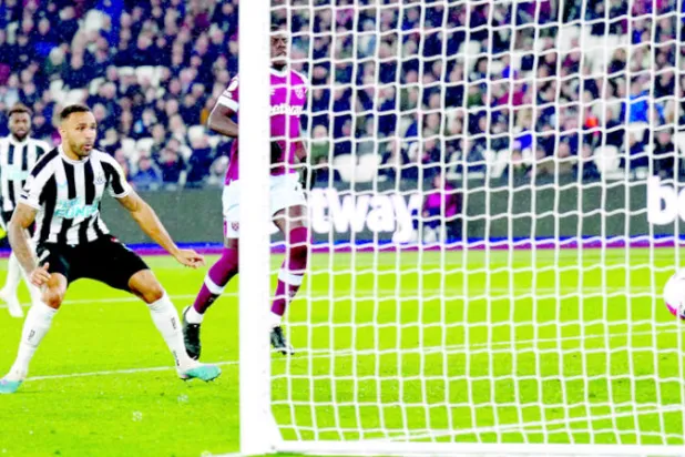 نيوكاسل ويونايتد يواجهان برنتفورد وإيفرتون لتعزيز موقعيهما في معركة المربع الذهبي