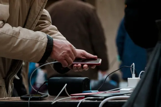 3 قتلى ومئات آلاف المنازل بلا كهرباء بعد عاصفة ثلجية في كندا