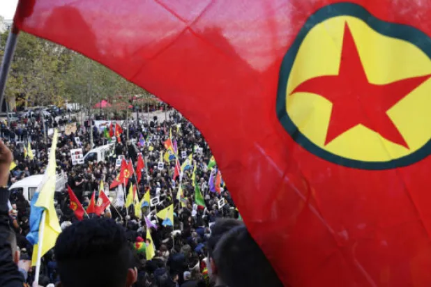 محاكمة مرتبطة بـ«العمال الكردستاني» تتحول إلى منبر سياسي في باريس