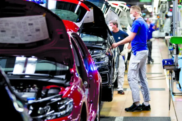 ألمانيا: زيادة الفجوة بين الموردين ومصنعي السيارات العام الماضي