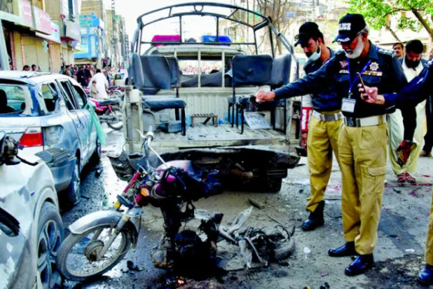 باكستان: مقتل 4 بتفجير استهدف مركبة أمنية