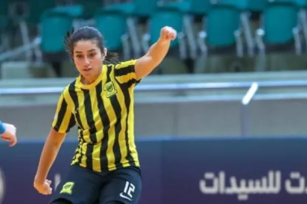 فرح جفري... دي بروين «الكرة النسائية» تقع في فخ «الصليبي»