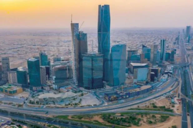 السعودية تتصدر دول العشرين في أداء القطاع الخاص