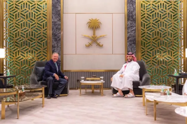 محمد بن سلمان وليندسي غراهام يستعرضان المسائل المشتركة