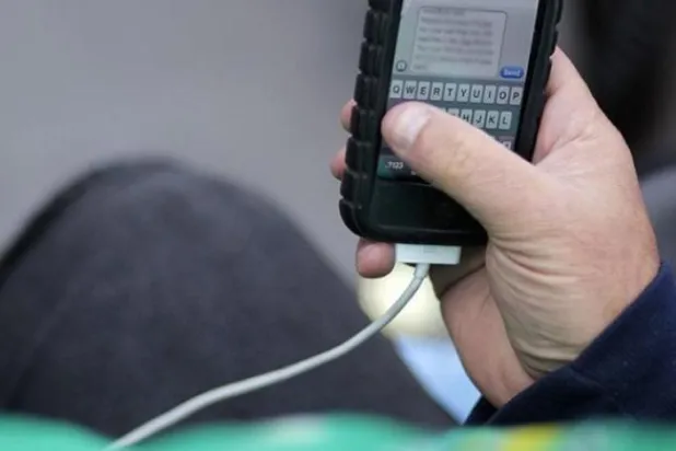 FBI, ABD’lileri halka açık telefon şarj istasyonlarından uzak durmaya çağırdı