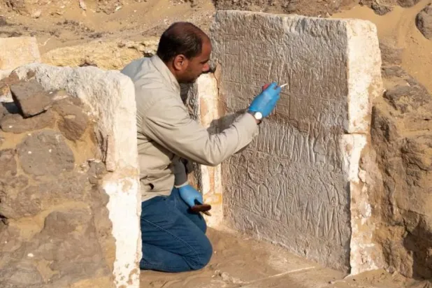 مصر: اكتشاف مقبرة و4 مقاصير أثرية في سقارة