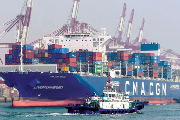 الصين تسجل أول ارتفاع في صادراتها منذ أكتوبر