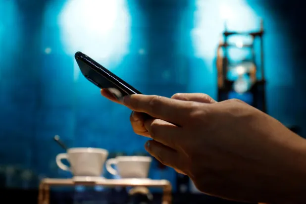 وسط الإدمان الرقمي... 7 نصائح لعلاقة صحية مع هاتفك