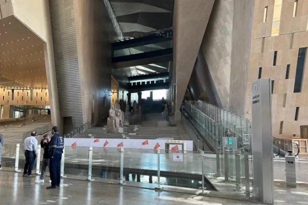 الحكومة المصرية تدافع عن تصميم «المتحف الكبير»