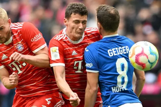 الدوري الألماني: بايرن يتعثر ودورتموند يفرط بالنقاط