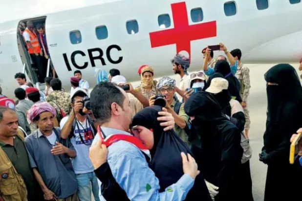 5 رحلات أنهت اليوم الأخير من صفقة الأسرى والمحتجزين اليمنيين