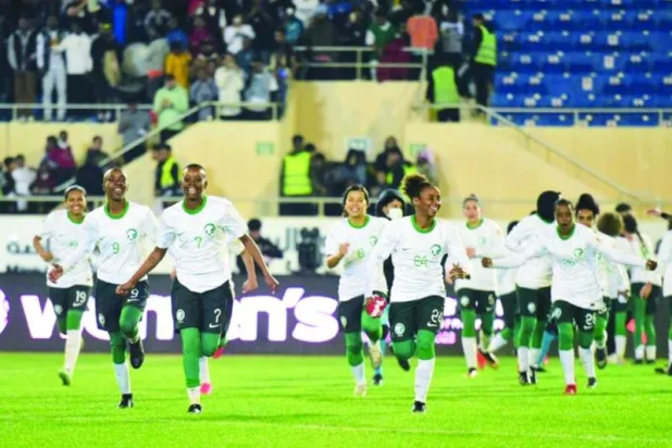 الرياضة النسائية السعودية... سطوع وتألق باعتراف «الفيفا»