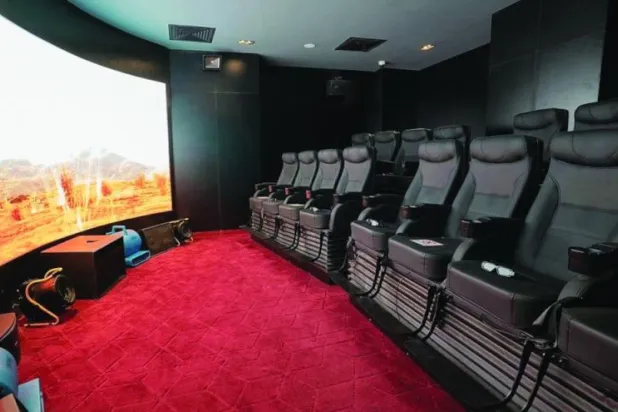 معرض السيرة يُسخر التقنية  لنقل زائريه إلى بدايات الحضارة الإسلامية