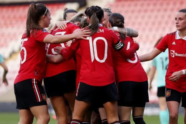 مدرب سيدات «مان يونايتد»: آلية توزيع التذاكر «جنونية»