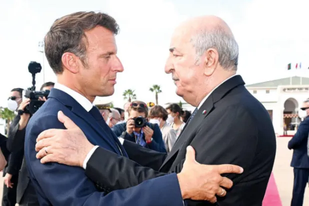 تأجيل زيارة الرئيس الجزائري إلى باريس لـ«نقص في تحضير الملفات»