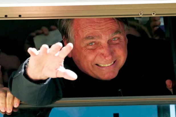 بولسونارو يواجه «إقصاءً طويلاً» من الحياة السياسية