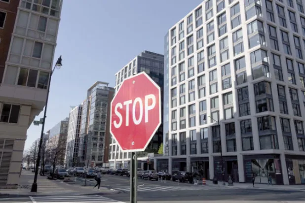 «إف بي آي»: الصين وإيران تستخدمان أساليب جديدة لمضايقة المعارضين