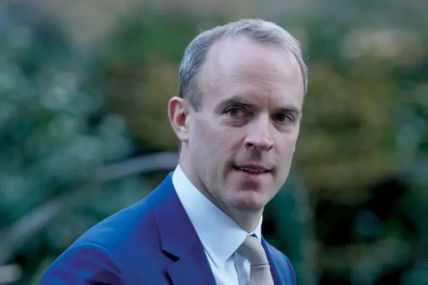 «التنمر» يطيح نائب رئيس الوزراء البريطاني