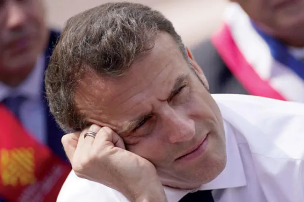 ماكرون يوسع مروحة اتصالاته لاستئناف مفاوضات السلام بين روسيا وأوكرانيا