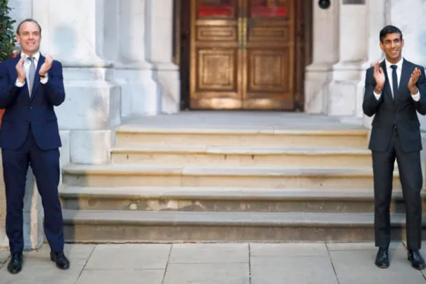 نكسة جديدة للمحافظين بعد استقالة نائب رئيس الحكومة البريطانية