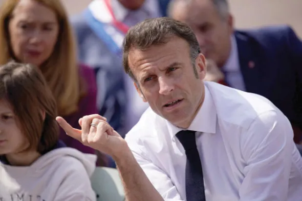 فرنسا: ماكرون يتطلّع إلى انطلاقة جديدة لعهده