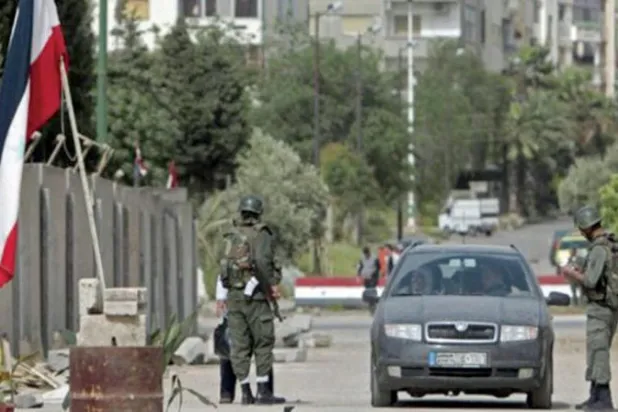 المبعدون من لبنان... تنتظرهم حواجز النظام