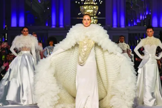 {أتولييه زُهرة} تستلهم جديدها من الطيور والزهور