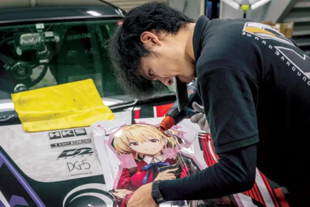 كم يُنفق اليابانيون لتزيين سياراتهم بالرسوم المتحركة؟