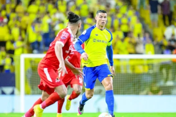 هل يخرج رونالدو «خالي الوفاض» في موسمه الأول مع النصر؟