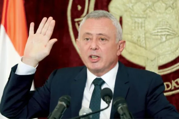 Franciyye’den hükümete istisnai yetkiler verilmesine destek