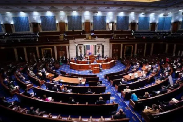 «النواب الأميركي» يقر تشريعاً يرفع سقف الدين ويخفض الإنفاق