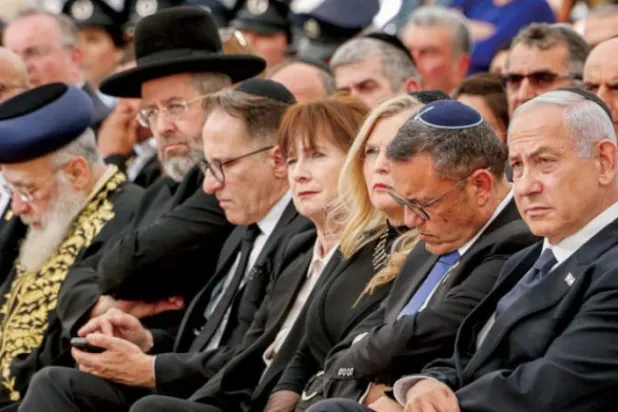 İsrail eski Genelkurmay Başkanı’ndan, Netanyahu hükümetini ‘dost ateşiyle öldürme’ çağrısı