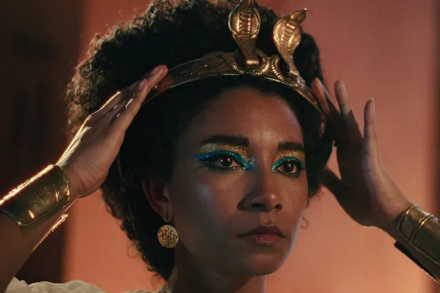 Netflix belgeselinin neden olduğu "Kleopatra'nın ten rengi" tartışmasına Mısır da katıldı