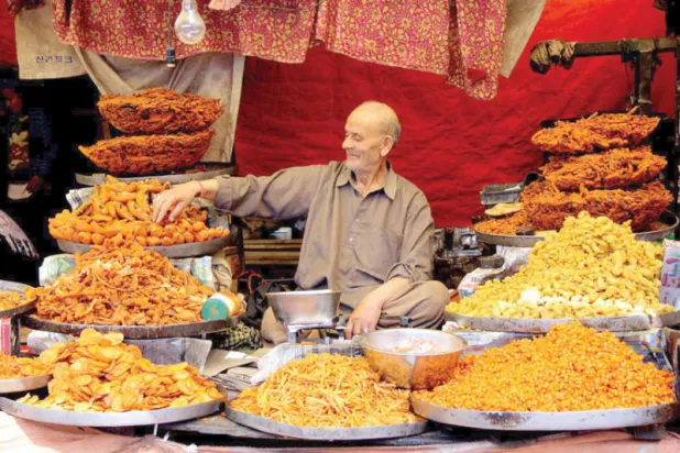 دليلك إلى أطباق الشارع الكشميري