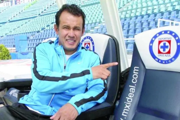 مدرب البيرو: الدوري السعودي في طريقه إلى «العالمية»