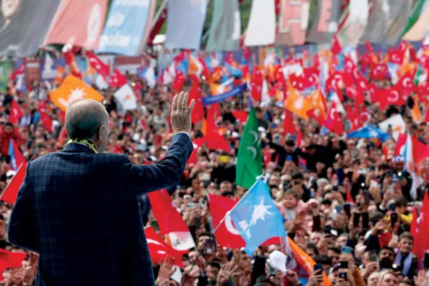 إردوغان وكليتشدار أوغلو يتنافسان على حشد الأنصار في أنقرة وإزمير