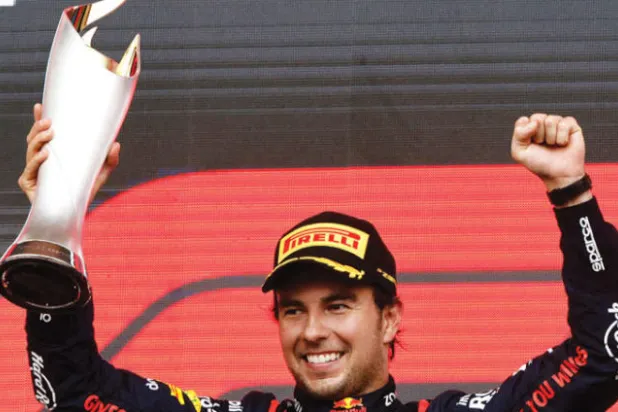 بيريز يتوج بـ«جائزة أذربيجان الكبرى»  و«رد بول» يسيطر على «فورمولا 1»