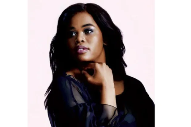 Bir İngiliz hükümdarının taç giyme töreninde şarkı söyleyecek ilk Afrikalı: Pretty Yende