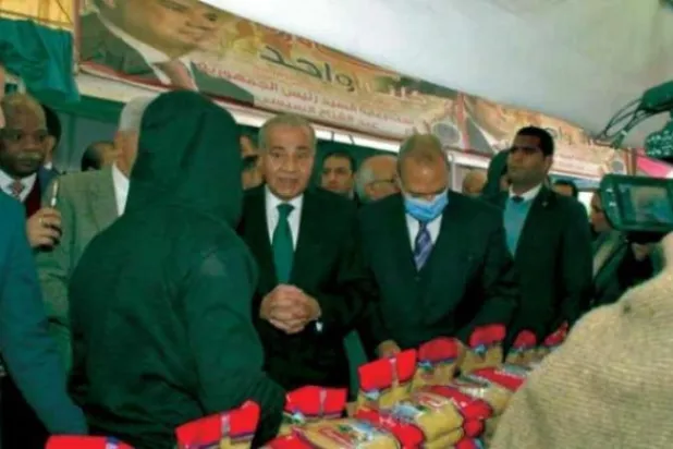 مصر تبدأ تحريكاً «تدريجياً» لأسعار سلع تموينية