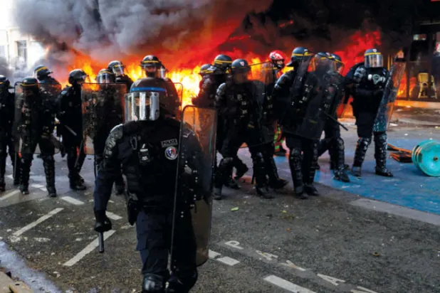 «يوم العمال» يعيد الزخم لاحتجاجات فرنسا